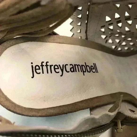 Jeffrey Campbell Womens Sz 8 Light Tan Suede Open Toe Ankle Booties Tassels - Picture 6 of 8